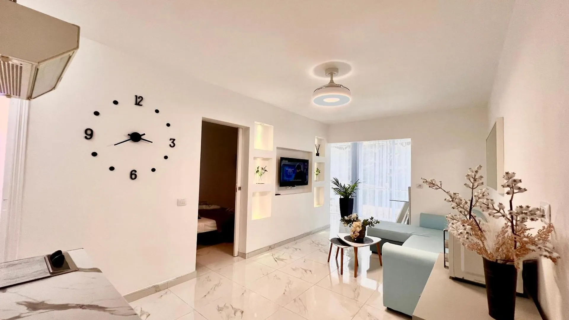 Serene Flat In Central Location Overlooking Siam Park Costa Adeje Daire